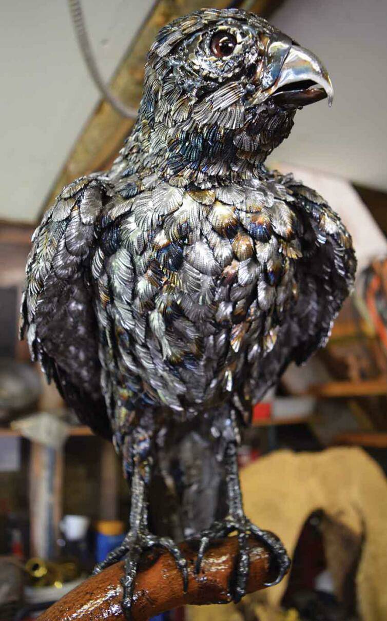 全球钣金新闻-金属制造狂:焊工制作动物的金属钣金-哈尔滨敬轩运动鞋类有限公司 全球钣金新闻-金属制造狂:焊工制作动物的金属钣金-哈尔滨敬轩运动鞋类有限公司